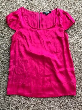 Forever 21 Women’s Vintage Hot Pink Blouse Size Medium